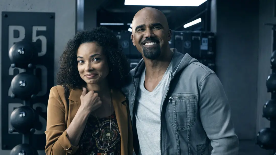 Shemar Moore fala sobre o desenvolvimento do S.W.A.T. Exiles, que vai retornar como spinoff de Rochelle Aytes. É intere…