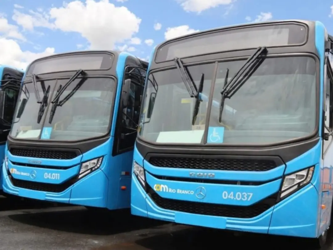 Rio Branco mudou a plataforma de compra de vale-transporte para as empresas, usando a JTP Transportes. A prefeitura diz…