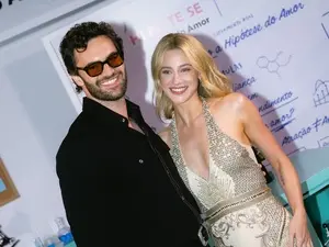 Estrelas de A Hipótese do Amor falaram sobre suas comedias românticas favoritas. Gosto de ver como eles olham pra esse …