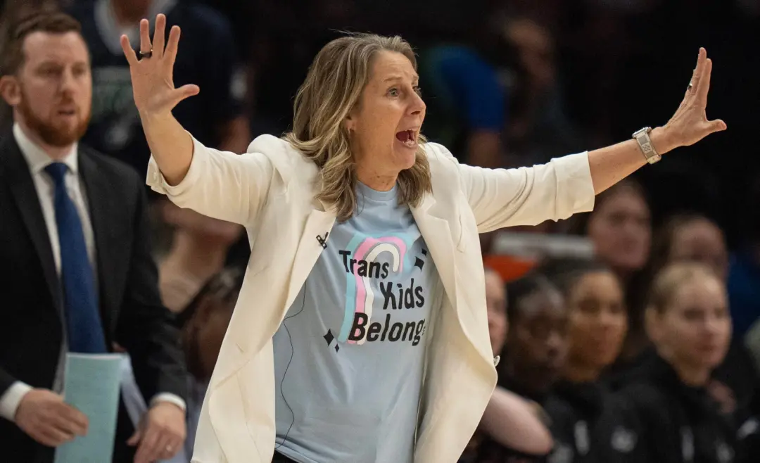 Cheryl Reeve, técnica do Minnesota Lynx, reafirmou o apoio à comunidade trans, dizendo que a pressão contra jovens tran…