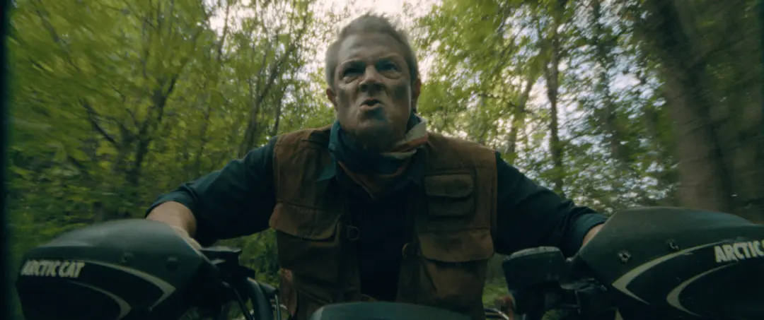 Johnny Knoxville atribuiu a polícia do entretenimento por acabar com as comédias de estúdio, usando experiências do Jac…