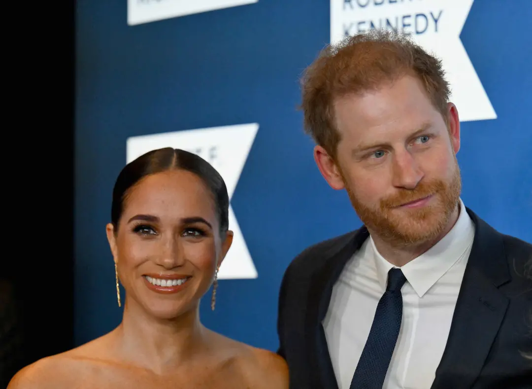 Meghan Markle sente falta dos EUA após voltar para o Reino Unido com Harry e os filhos. É mais difícil manter a rotina …