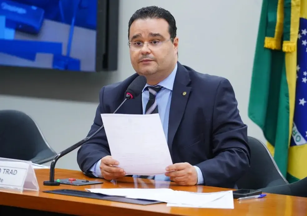 Fábio Trad, que já atuou na OAB-MS e no Congresso, agora se candidata ao governo de Mato Grosso do Sul em 2026, tendo t…