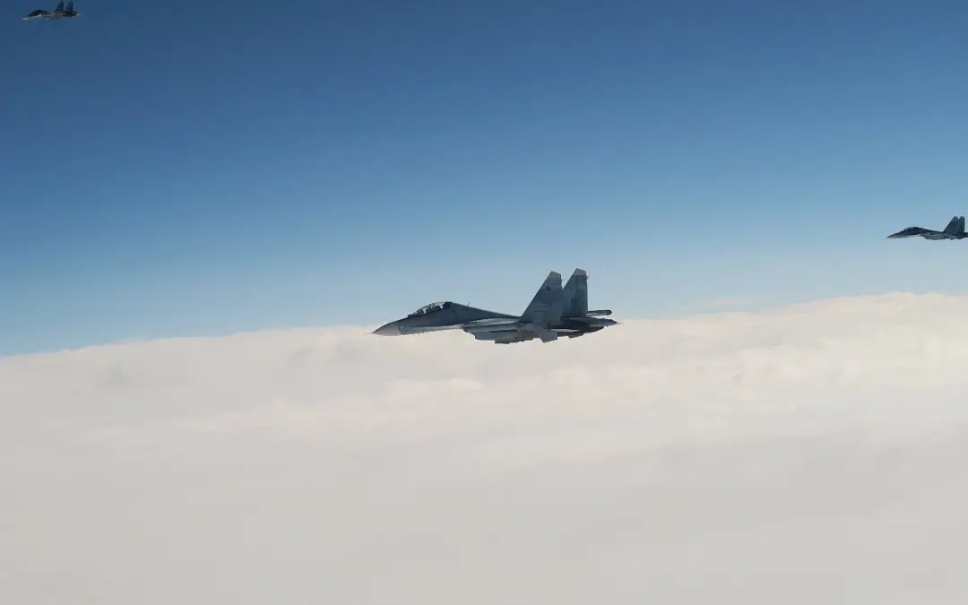 Báltico, cazas de Finlândia e Suécia interceptaram esquadrão de aviões russos em missão conjunta. Esse tipo de demonstr…