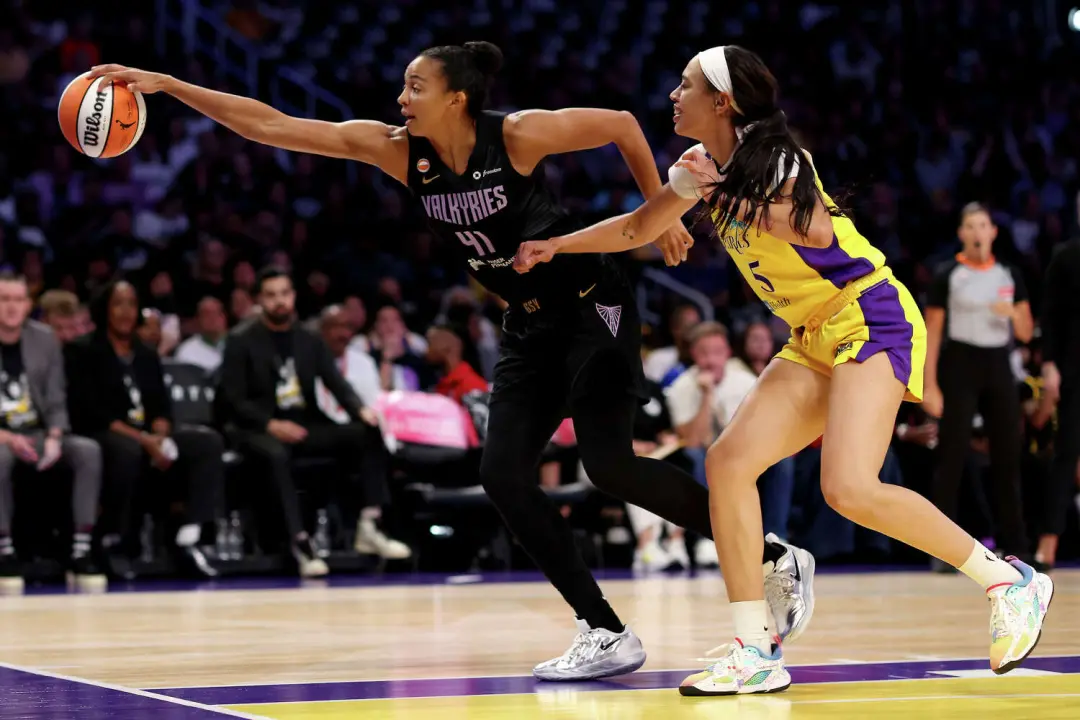 Valkyries garante a segunda vaga com uma virada insana contra as Sparks, vencendo por 76 a 75. Essa volta no quarto per…