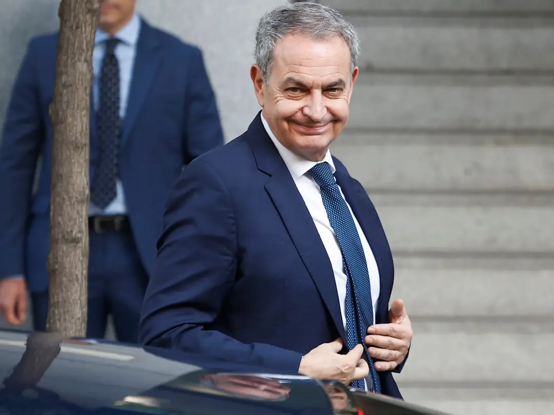 Zapatero, sobre as joias, teve declarações sobre a falta de presença em comícios. A falta de engajamento visível em eve…