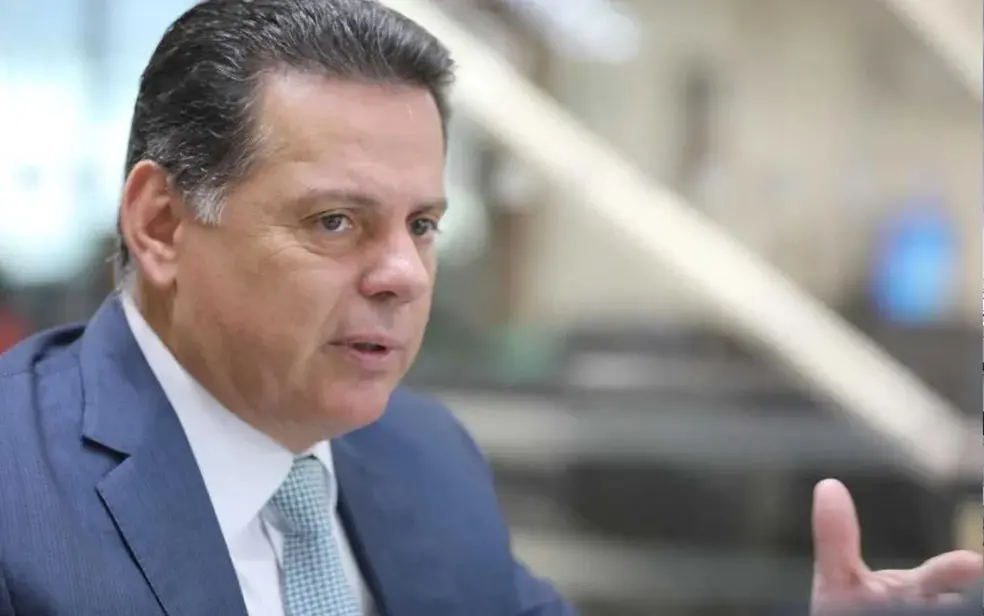 Daniel Vilela chegou a 42% das intenções de voto, enquanto Marconi Perillo aparece com 19% na pesquisa Quaest. Essa dif…