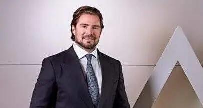 Daniel Vorcaro, cuja vida virou tragédia, teve seu roteiro com casos hilários, como pagar R$ 60 mil a atleta para corre…