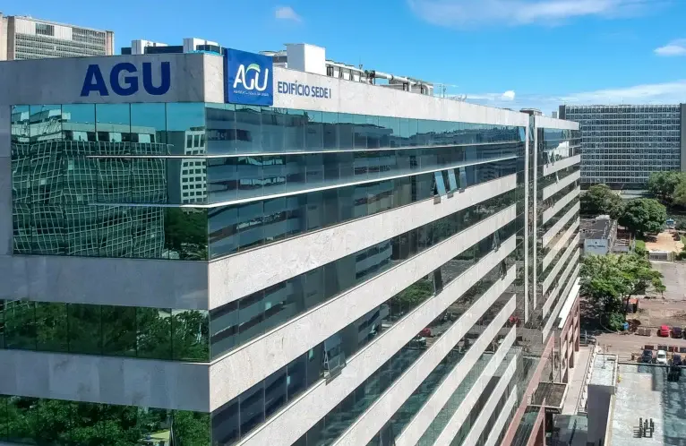 R$ 4,2 bilhões suspensos na indenização da usina Cambahyba após o TRF2 mandar nova avaliação técnica. A AGU questionou …