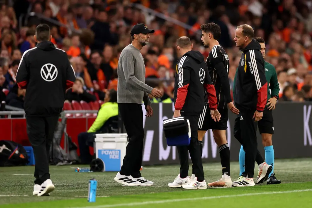 Musiala e Havertz, jogadores da Alemanha, tiveram problemas na partida contra a Holanda na Liga das Nações. Um machucad…
