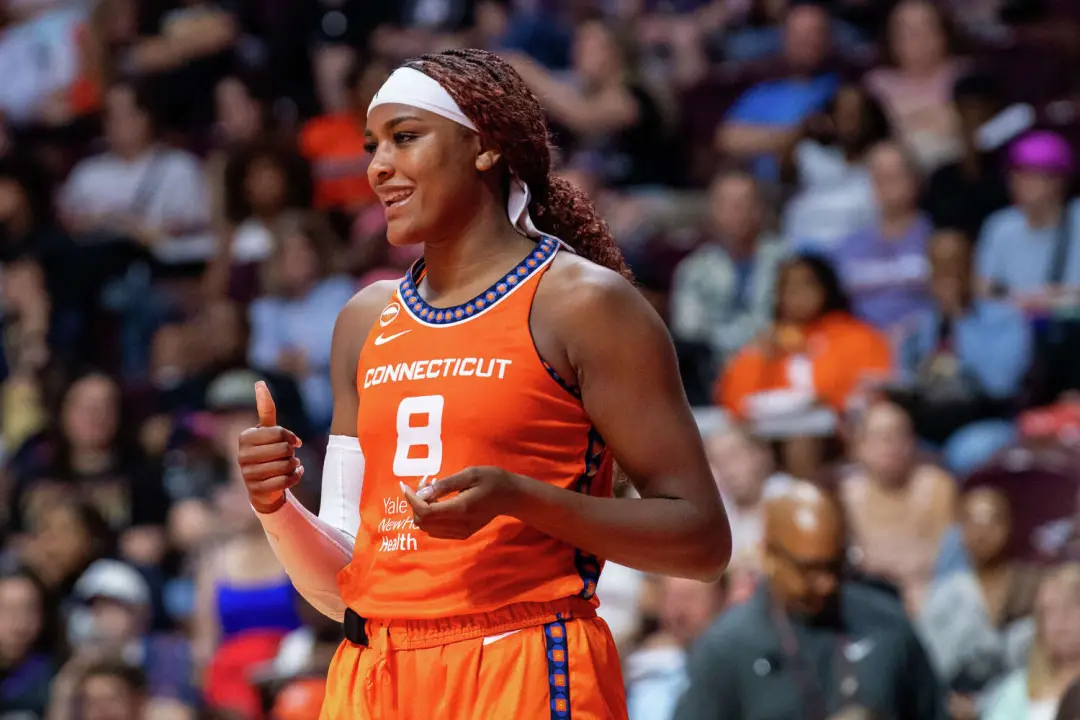 Aaliyah Edwards, da Connecticut Sun, vai encerrar sua passagem pela equipe na partida final contra Toronto. Pensei em c…