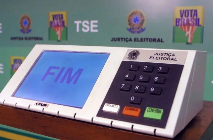 A abstenção nas eleições de 2026 pode bater recorde, superando os 32 milhões de não comparecimentos de 2022. A desconfi…