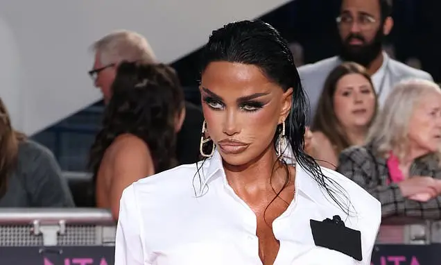 Katie Price deve recuperar a licença de dirigir em breve, mesmo tendo sido banida por seis meses por ignorar multas de …