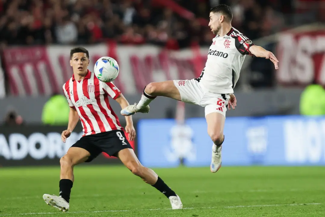 Estudiantes e Flamengo vão jogar a semifinal da Libertadores em La Plata, Argentina, no dia 15 de outubro. O acordo mud…