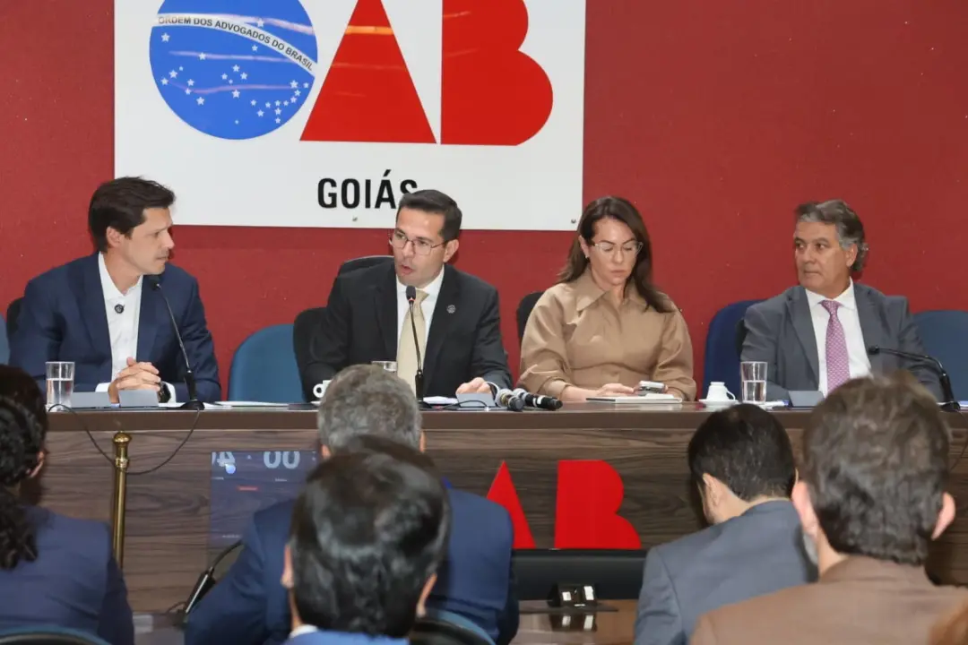 Goiânia, na OAB-GO, as sabatinas com candidatos ao governo mostraram compromisso com a advocacia, segundo Rafael Lara. …