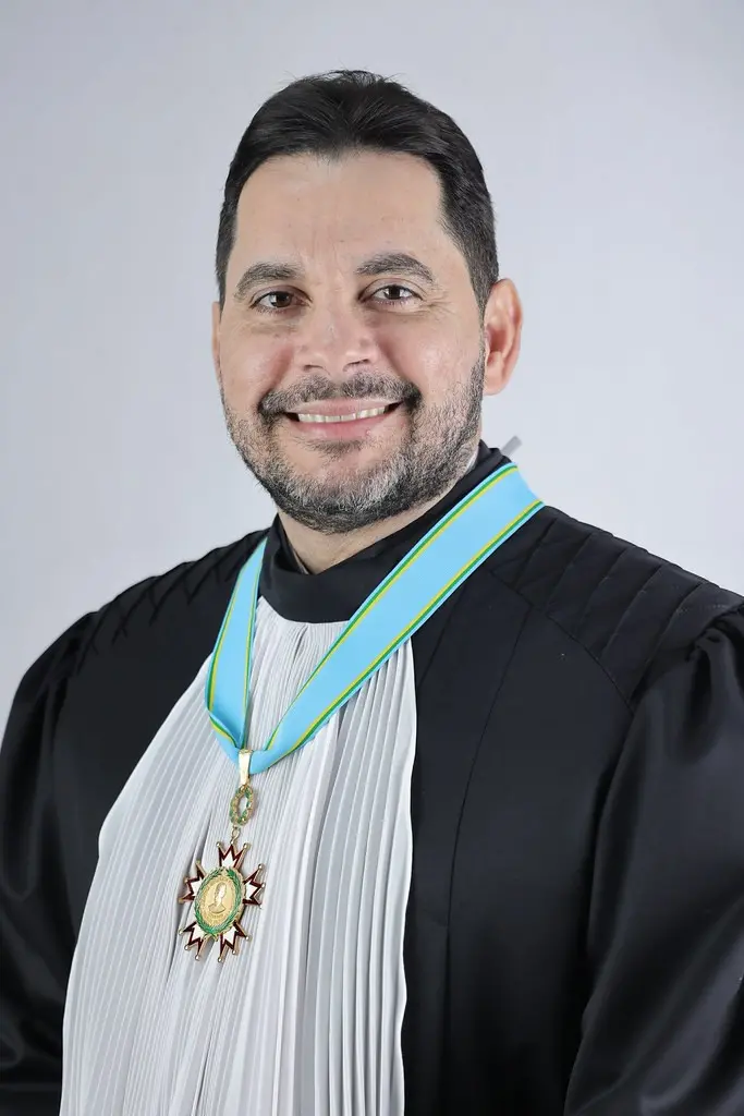 Conselho Nacional de Justiça determinou operação contra o desembargador Newton Ramos do TRF-1, ligado à Turma KN. Essa …