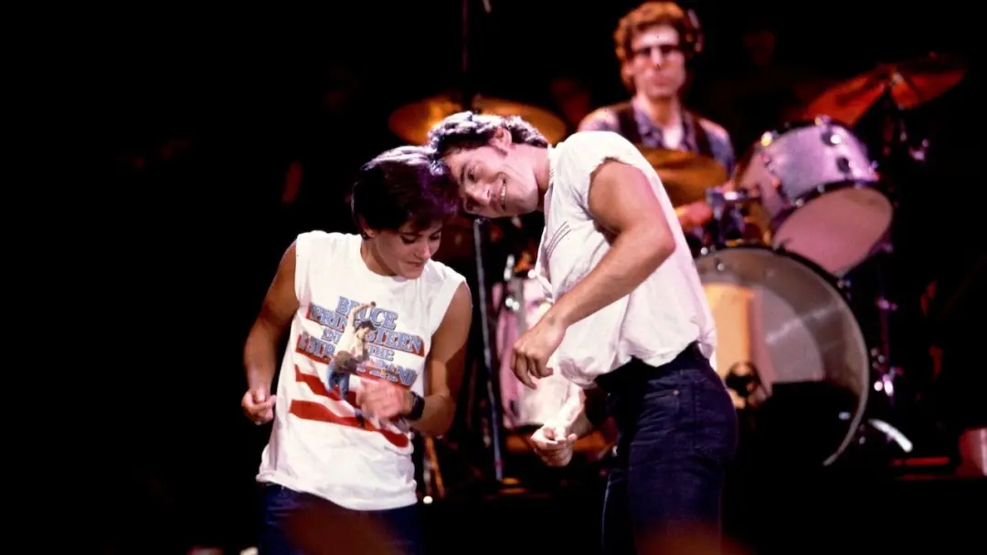 O vídeo original de Dancing in the Dark do Bruce Springsteen vai a leilão depois de mais de quarenta anos. Um material …