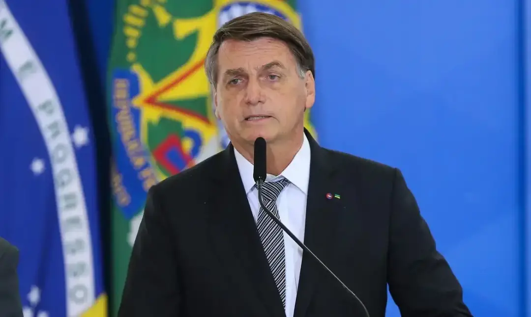 Defesa de Bolsonaro desistiu do pedido de suspensão da pena de 27 anos e três meses no STF. Isso mostra que, apesar das…