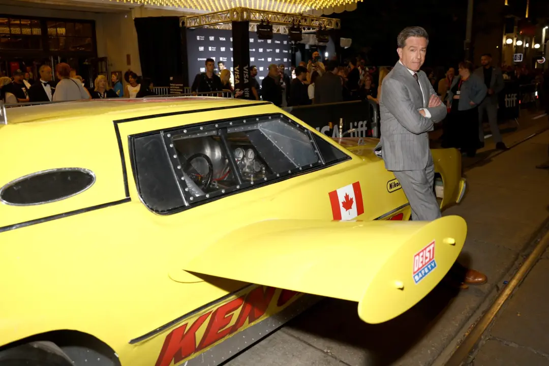 Ed Helms tá começando a fazer papéis de adulto mais maduro em coisas como The Stunt Driver, mas ainda tá pronto pra dar…