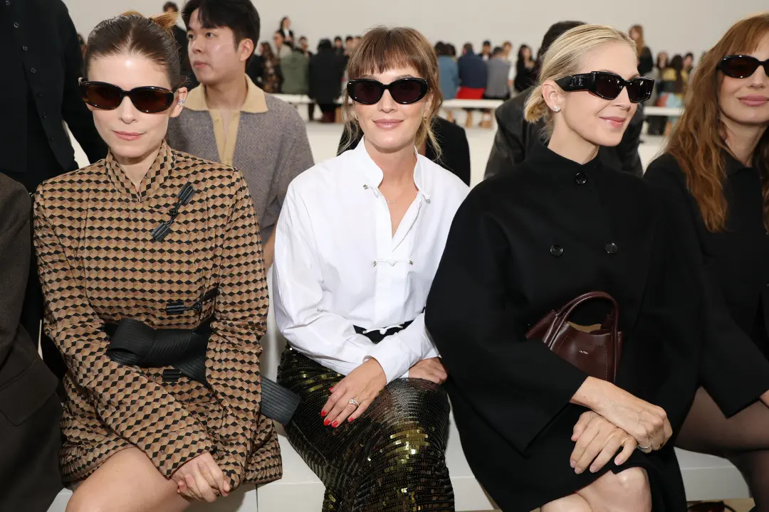 Leighton Meester e Kelly Rutherford se reencontraram na Semana de Moda de Milão. É bom ver gente que fez história junto…