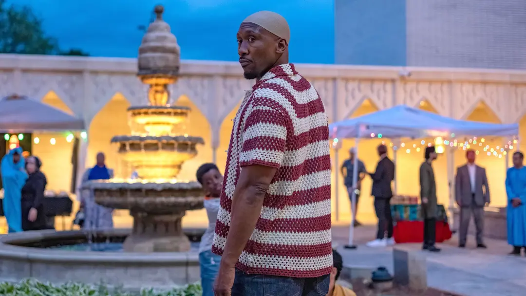 Mahershala Ali estreia em filme de ação, algo raro para ele que brilha em papéis complexos como em Moonlight e Green Bo…
