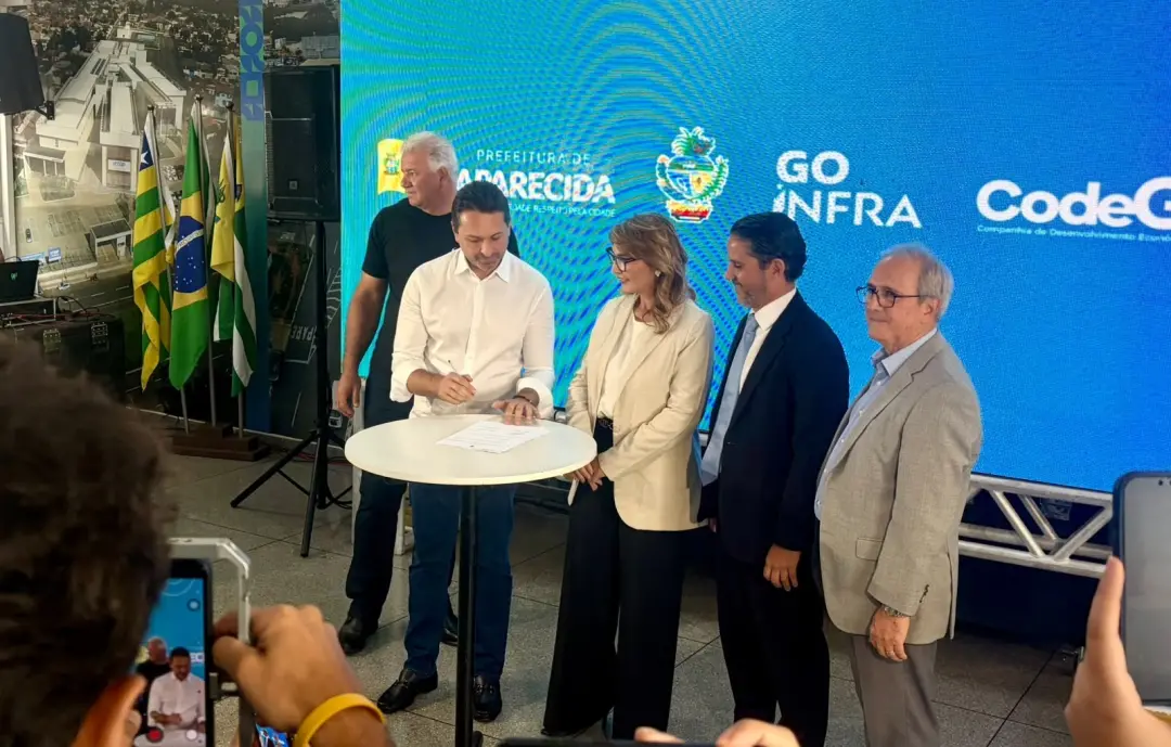 Aparecida de Goiânia e Governo de Goiás firmaram parceria para melhorar o Dianot. A construção de 3,84 quilômetros de e…