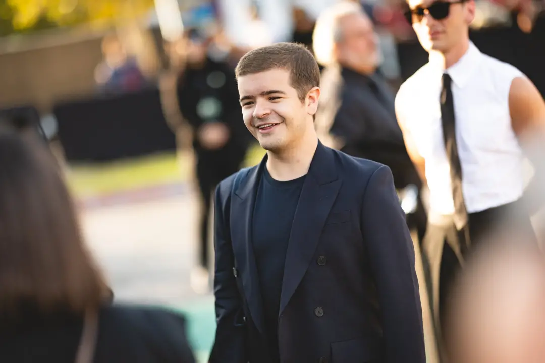 Gaten Matarazzo, de 24 anos, voltou ao teatro musical com Rent, que estreará no West End de Londres a partir de 26 de s…