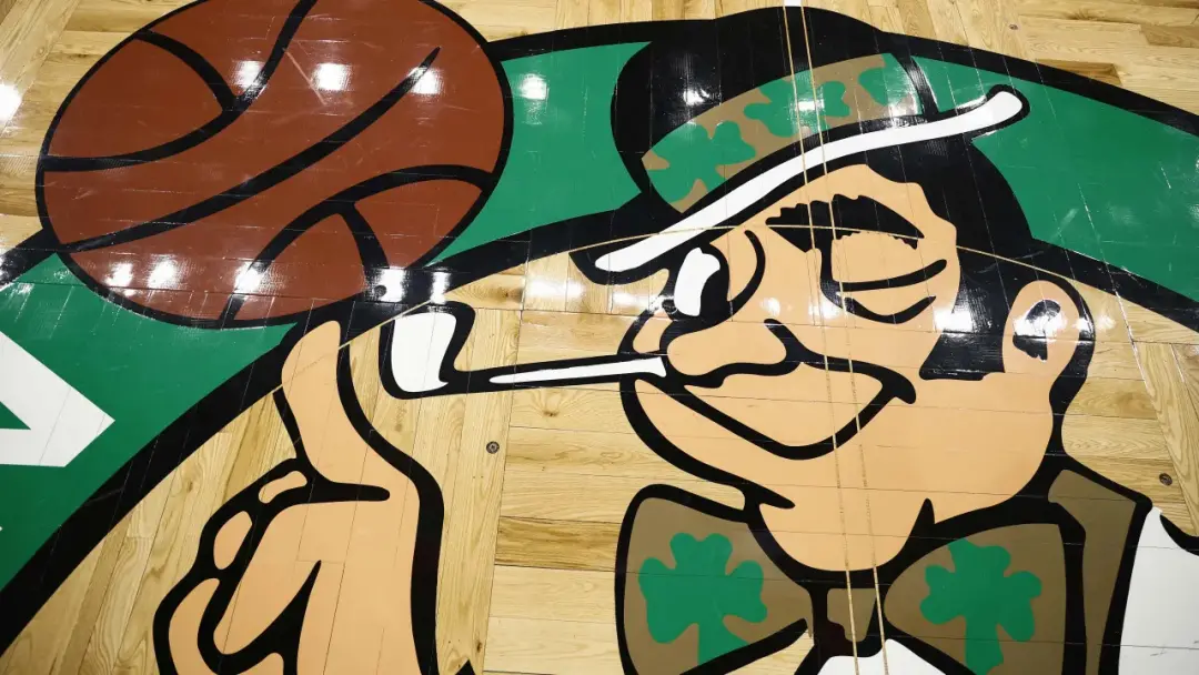Gabe McGlothan assinado pelos Celtics com contrato Exhibit 10. Ele ganhou o Slam Dunk Contest de 2024 e teve média de 1…