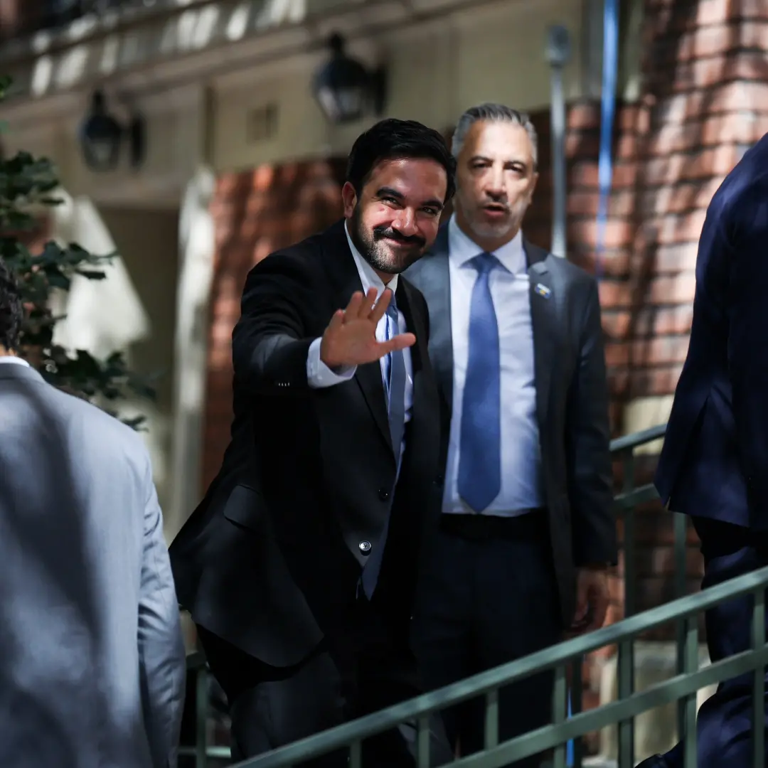 Mamdani, prefeito de Nova York, continua chamando o primeiro-ministro israelense de criminoso de guerra, mas não partic…