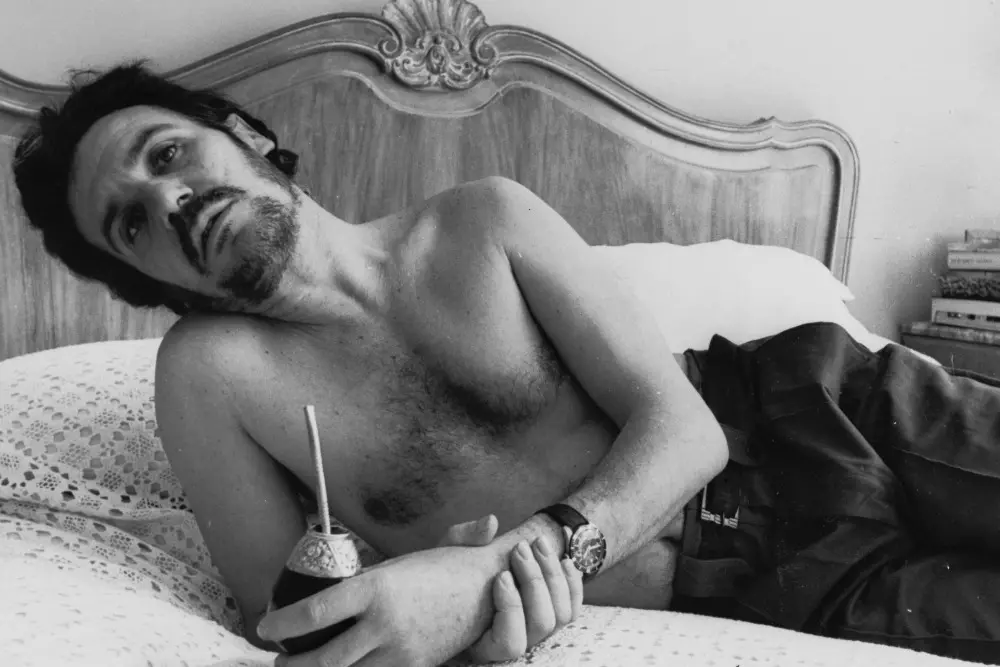 200 vidas, Paco Rabal. O ícone espanhol, que trabalhou com Buñuel e Antonioni, ganha um documentário onde ele narra a p…