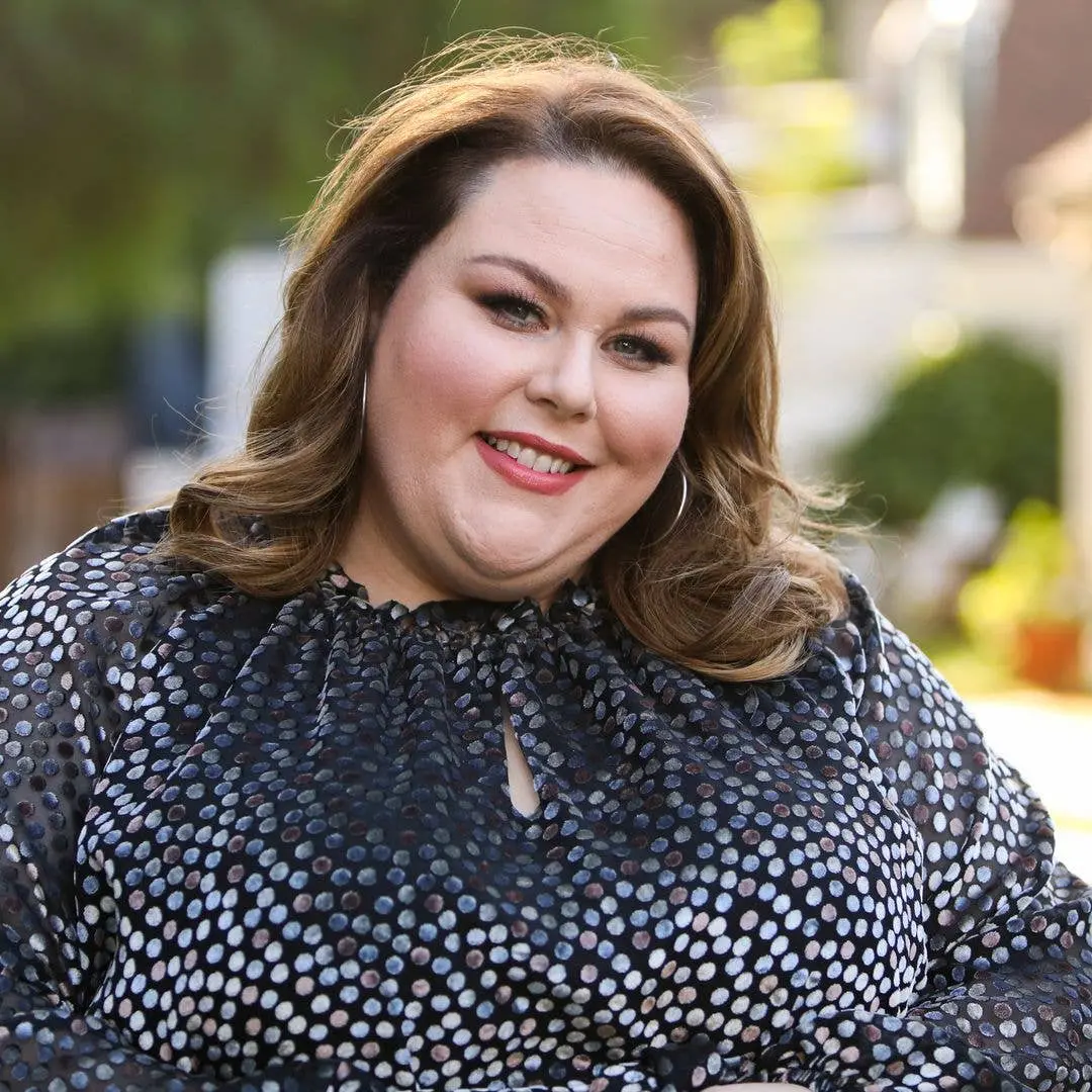 Chrissy Metz mostra uma transformação de perda de peso de 63 libras, passando por lutas na infância até a jornada com G…