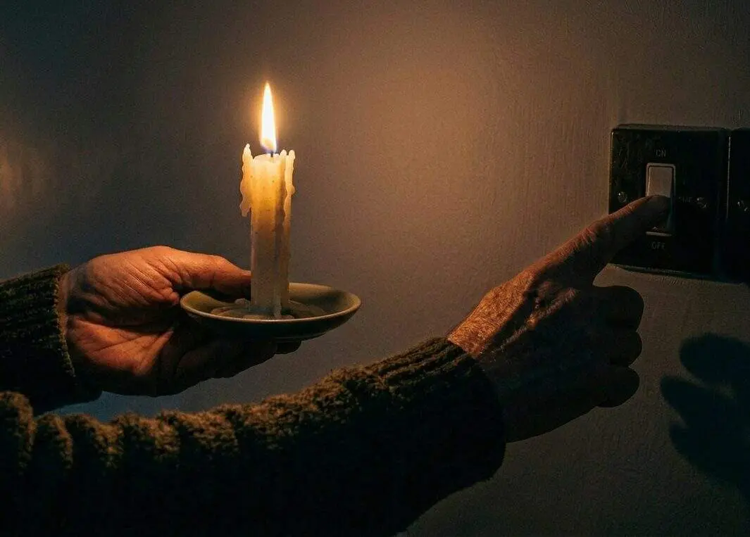 Mais de 80 mil pontos sem luz no Rio Grande do Sul depois dos temporais. Com 131 municípios afetados, é um baita transt…