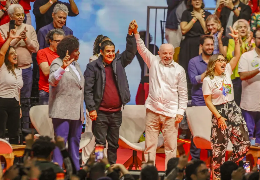 Lula sugeriu incluir Cultura como cláusula pétrea na Constituição em ato com artistas no Rio. A ideia é garantir que a …