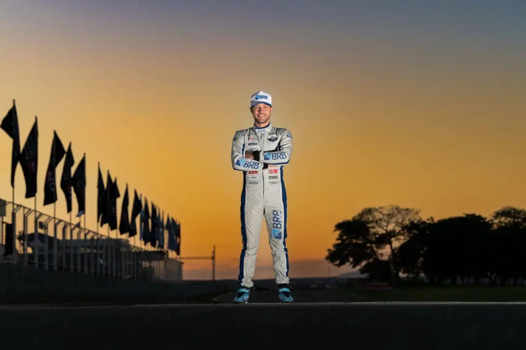 Enzo Elias corre na Stock Car em Brasília neste fim de semana, e ainda tem uma prova de Endurance inédita para encarar.…