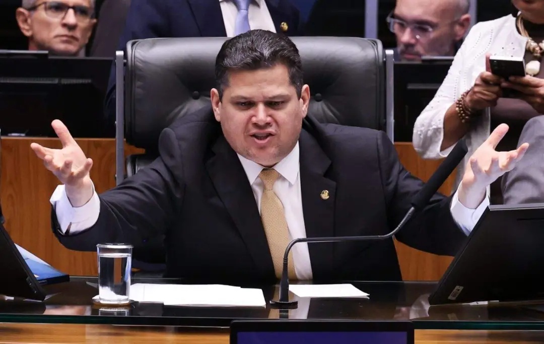 Ministro do STF Luiz Fux pediu ao Senado que informe registros de pessoas como a esposa de Alexandre de Moraes e Daniel…