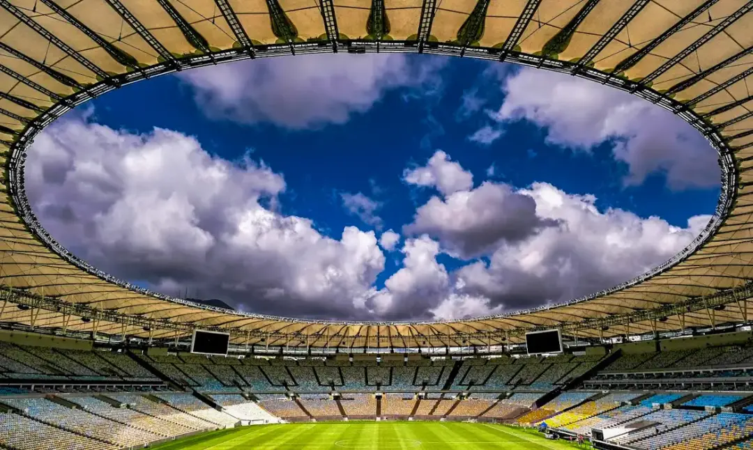 22 camarotes no Maracanã vão ser leiloados em 2027, com lances iniciais chegando em 65 mil reais por cadeira. A gestão …