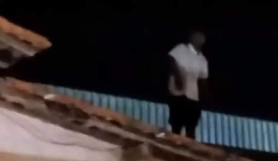 Centro de Santa Maria do Pará, no Pará, foi palco de tumulto após agressão contra mulher. Um adolescente fugiu escaland…