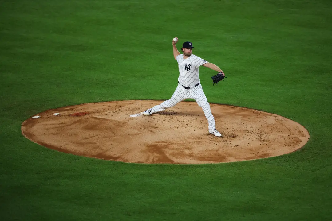Gerrit Cole lida com um problema de home runs nos Yankees, permitindo oito bolas longas nas três últimas partidas. É pr…