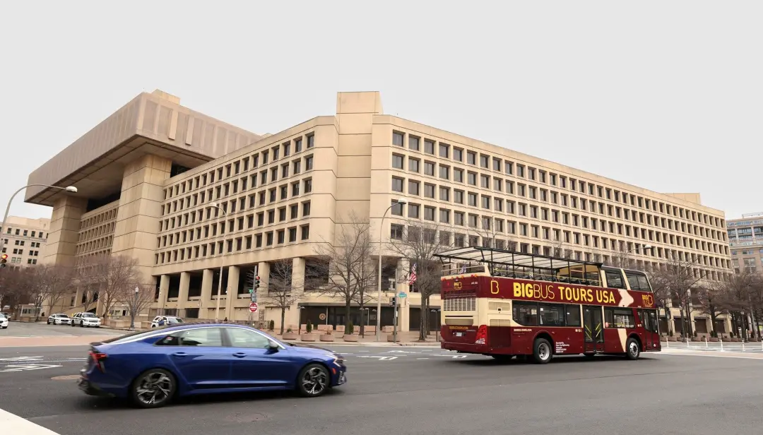 Planilha de 5 mil linhas com dados de funcionários do FBI foi supostamente roubada por hackers. Vazamento com nomes, en…