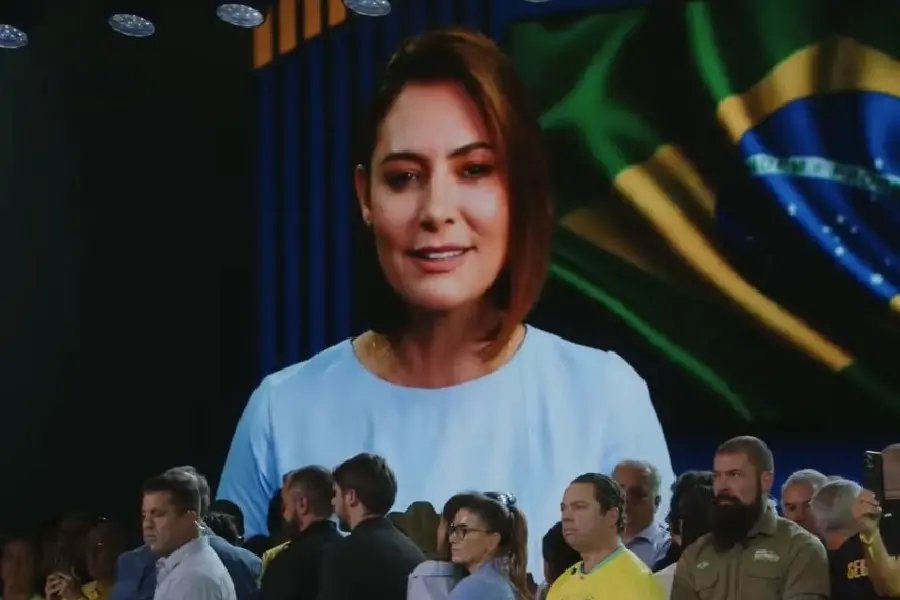 Michelle Bolsonaro lidera as intenções de voto para o Senado no Distrito Federal, com 26% dos entrevistados, segundo a …