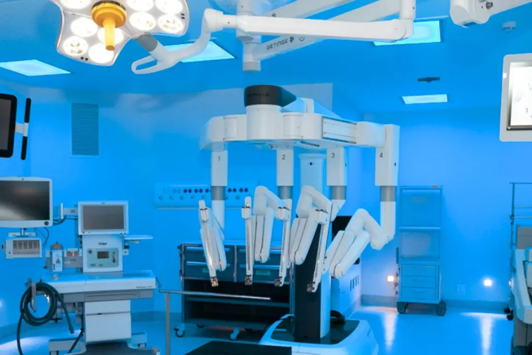 ICR.T e UMC lançaram o curso de Cirurgia Robótica em Urologia, com níveis Básico, Intensivo e Avançado. É um salto na c…