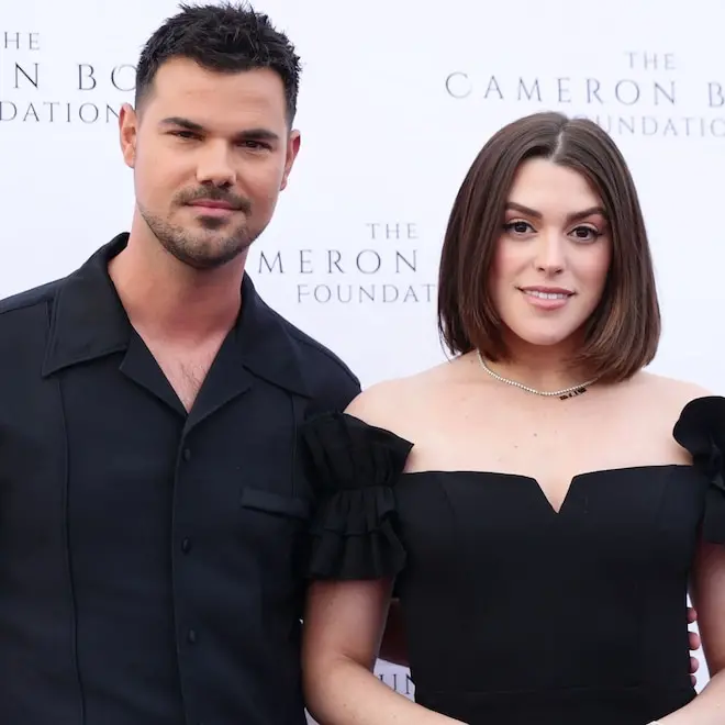 Taylor Lautner e Tay Lautner receberam o primeiro bebê em 23 de setembro. É bom ver essas famílias crescendo, pois a co…