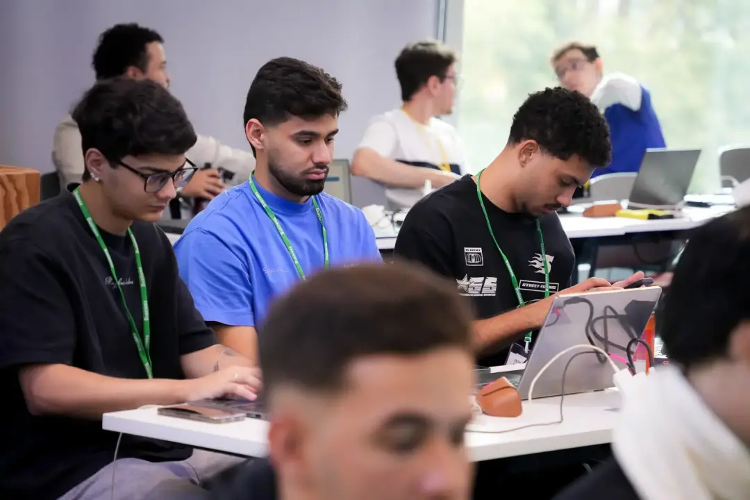 Estudantes de Goiás venceram desafio da Meta com óculos de IA para vistoria de imóveis. É bacana ver como a tecnologia …