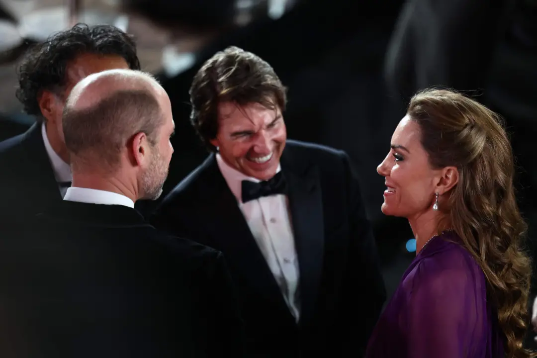 Londres recebeu a première de Digger na noite desta terça com a presença do Príncipe William e da Princesa Kate Middlet…