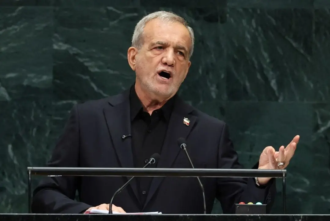 Na ONU, o presidente do Irã acusou Estados Unidos e Israel de terrorismo, mostrando fotos de 120 crianças mortas em um …