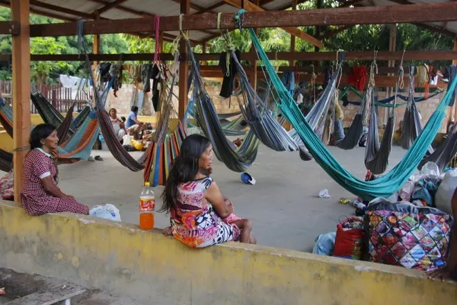 Santarém decretou emergência social por causa do aumento de indígenas Warao da Venezuela. Isso força a prefeitura a mon…