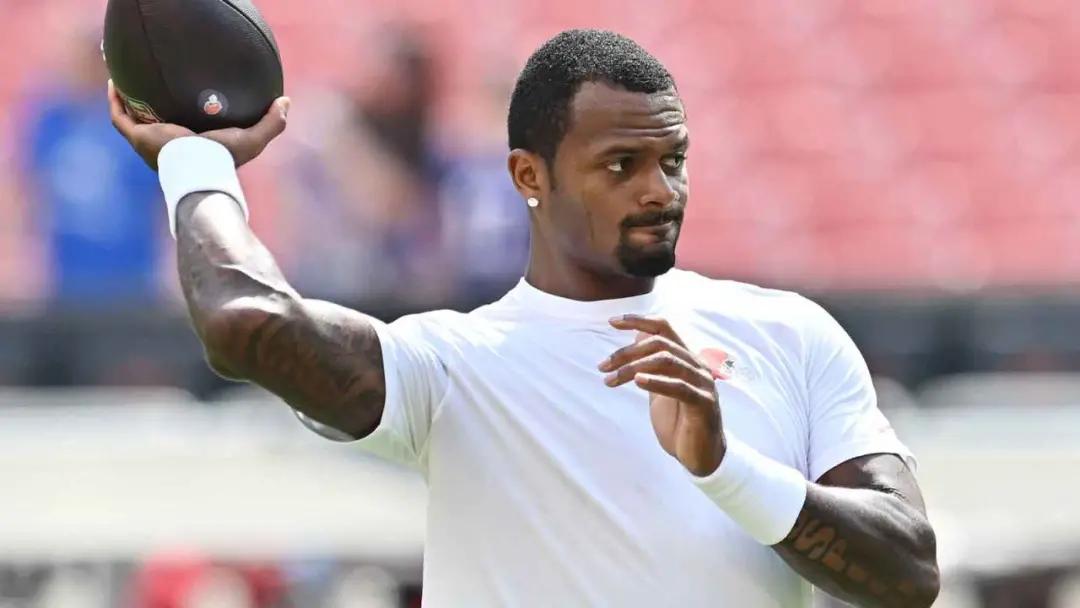 Monken, técnico dos Browns, voltou atrás em fala sobre Deshaun Watson, que foi alvo de vaias por ter tido pouco jogo na…