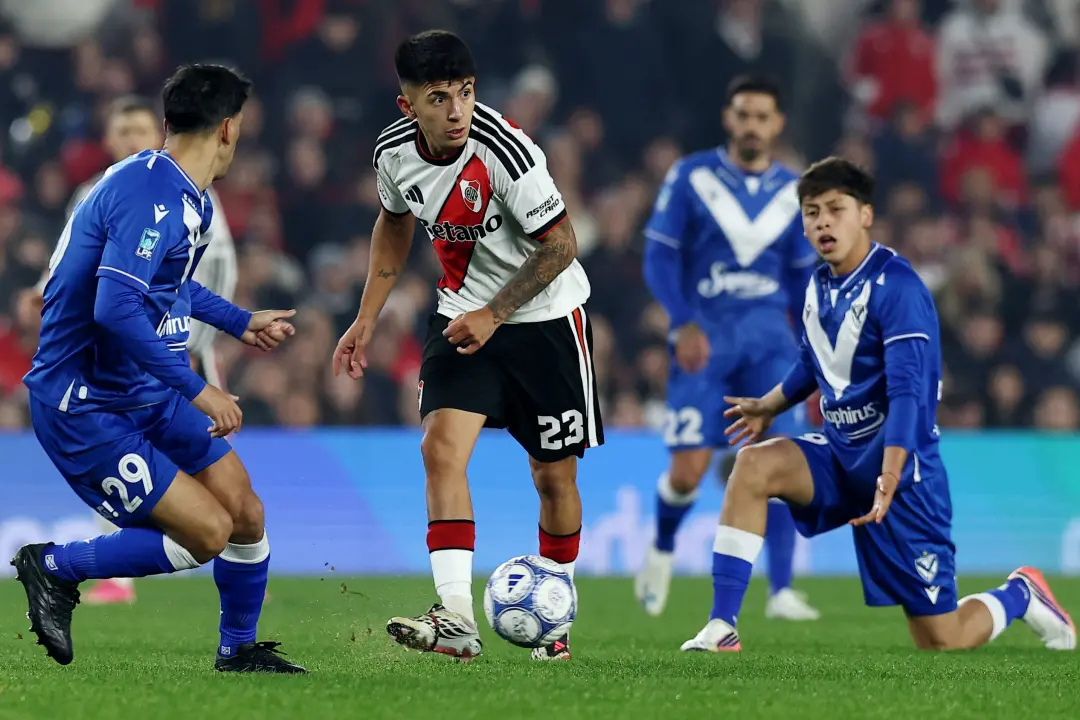 Almada e Foyth fora da seleção argentina para três amistosos devido a lesões. O corte é pesado porque tira peças import…