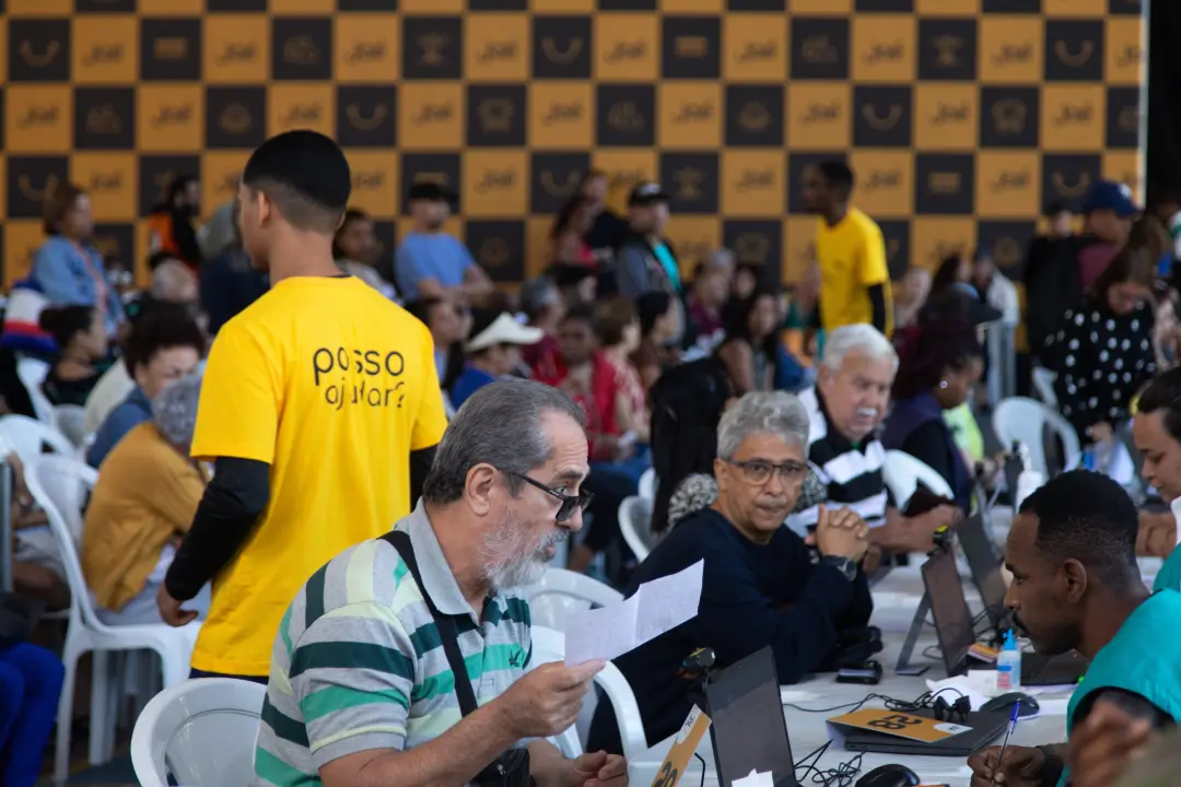 Rio de Janeiro, idosos e estudantes terão mais lugares nas vans de transporte complementar por decreto. A mudança inclu…