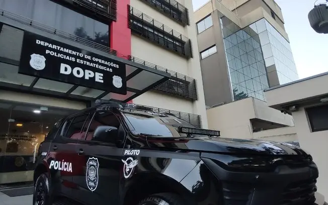Operação na Zona Leste de São Paulo prendeu suspeitos do golpe do falso leilão. Eles montavam sites parecendo leilões o…